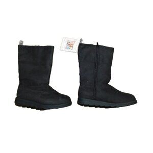 Mukluks Size 6 Mid Height Black Side Zip Casual Boots NWT